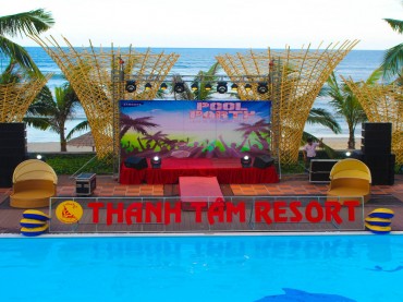 Resort Pool 4