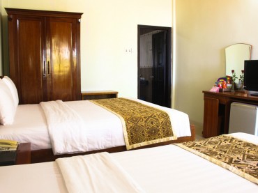 Resort Room 9
